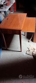 Scrivania in legno massello 