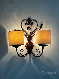 Applique da parete in ferro bordeaux