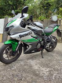 Benelli BN 302 R - 2019 - Prezzo trattabile