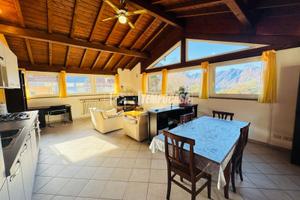 Splendido Quattro Locali con Giardino Privato e Vi