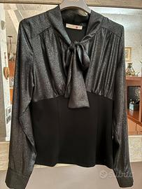 Blusa nera e glitterata