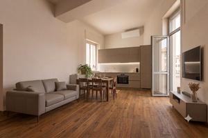 Camere con bagno privato in appartamento centrale