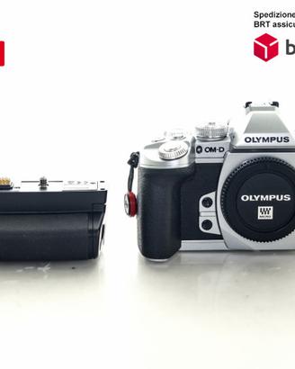 Olympus OM-D E-M1 + GRIP
