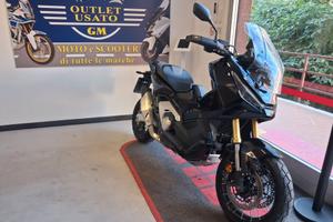 Honda X-ADV 750 ABS + TCS