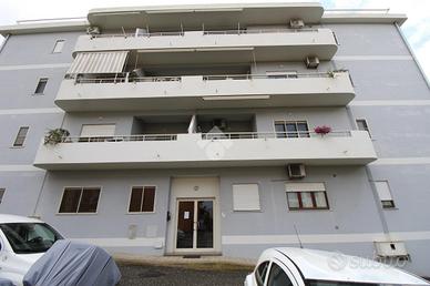 4 LOCALI A VILLA SAN GIOVANNI