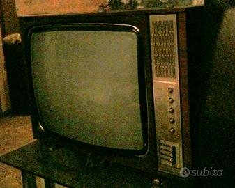 Televisore Vintage Anni '60/'70 in Legno - Moderna