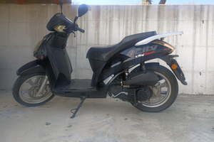 Scooterone 150 catalitico iniezione 2010