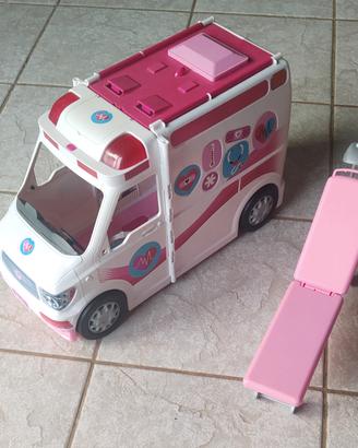 Ambulanza Barbie 