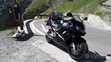 Cbr600f del 2003 in perfette condizioni