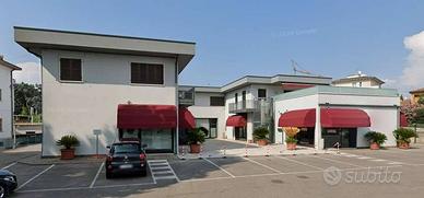 Appartamento di 84 m² con 3 locali e box auto a Pe