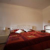 Mmarina di pietrasanta villa lucca comics