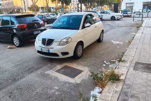 Lancia Ypsilon 1400 gpl