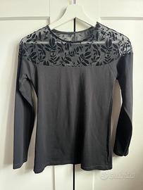 Maglietta maniche lunghe con dettaglio