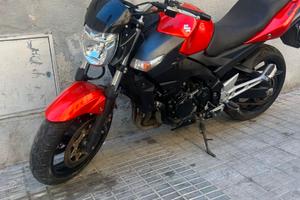 Suzuki Gsr 600 2008