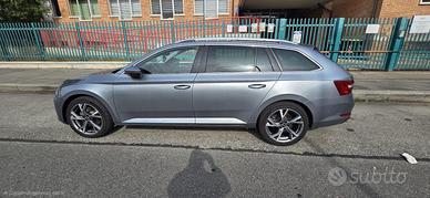 Skoda Superb 2.0 Tdi 190 cv Dsg