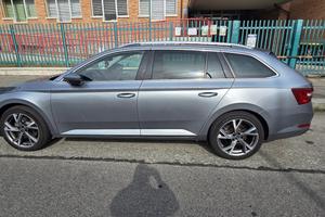 Skoda Superb 2.0 Tdi 190 cv Dsg