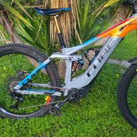CUBE STEREO HYBRID 160 HPC ACTIONTEAM