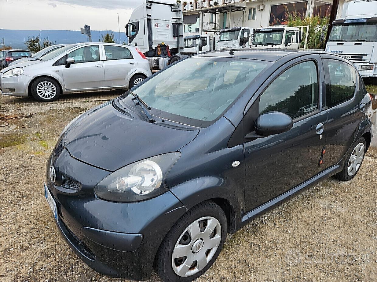 TOYOTA Aygo 1ª serie