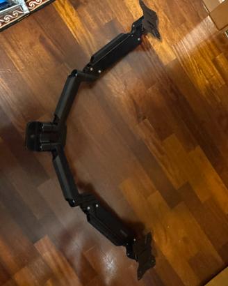 Attacco a muro schermi computer