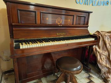 Pianoforte verticale Boyd London 