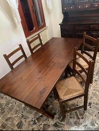 Tavolo da pranzo + 4 sedie