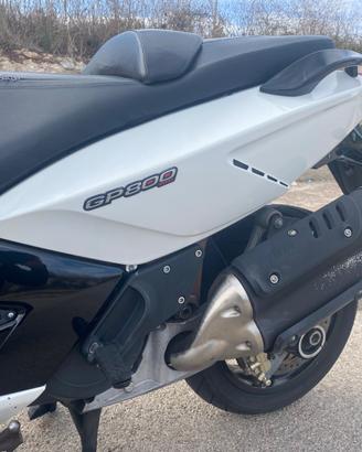 Gilera GP 800