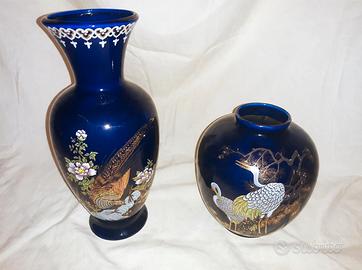 Coppia di vasi Kutani in porcellana blu
