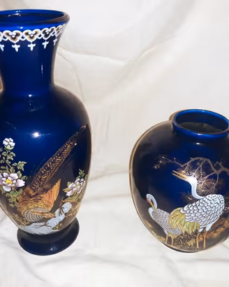 Coppia di vasi Kutani in porcellana blu
