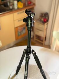 Cavalletto per machina fotografica