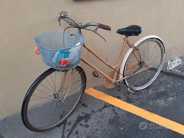 bicicletta tipo olandese con cestino ruote 26