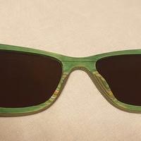 Occhiale da sole in legno verde picchio symphony