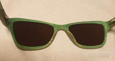 Occhiale da sole in legno verde picchio symphony