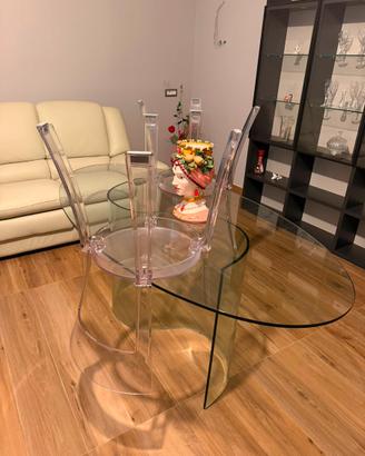 Tavolo di design in vetro curvato