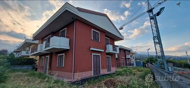 Villa singola con giardino a Giarre