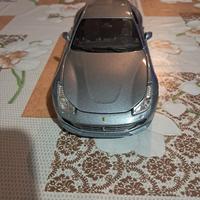 Modellino Ferrari.