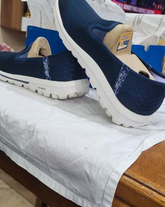 scarpe della skechers slip- ins hand free.