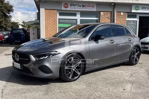MERCEDES A 180 d Automatic Business Extra