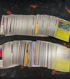 Lotto 260 carte Pokemon