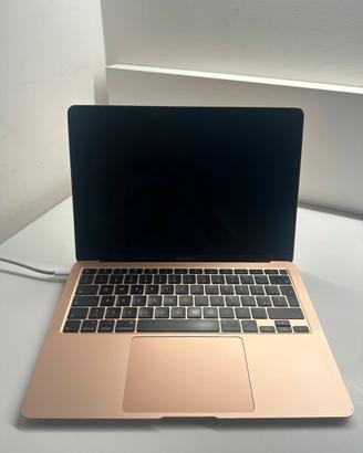 Macbokk Air Retina 2020