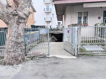 CAPANNONE A RIMINI