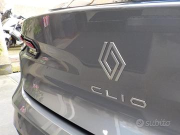 RENAULT Clio NEW - 1.2 TCe 115 CV 5 porte Evolu