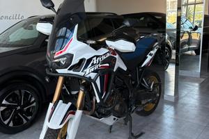 Africa twin 1100 automatica