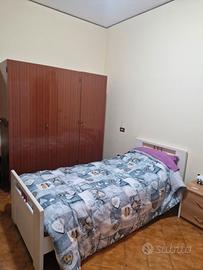 Camera singola arredata