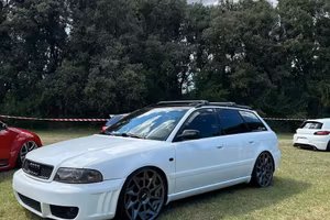 Audi A4 B5 1900 TDI Allestimento S4/RS4