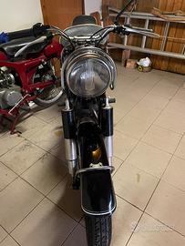 Moto BMW R26 anno 1956 targa Oro ASI