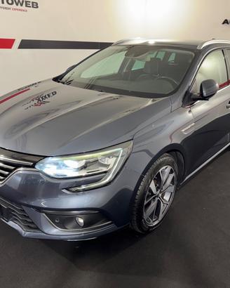 Renault Mégane dCi 110 CV Energy Bose CRUISE ADATT