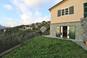 PORZIONE DI BIFAMILIARE A LEIVI