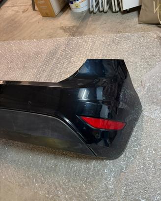 Paraurti posteriore nero ford fiesta mk7