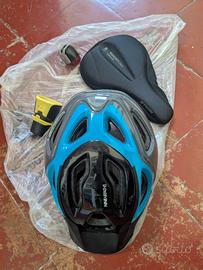 Casco bici  +coprisella +luci {decathlon B'TWIN} 