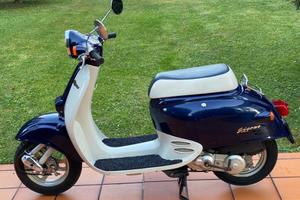 Scooter Honda Giorno